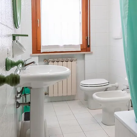Apartamento Se044 - Senigallia, Comodo Trilocale Con Portico *