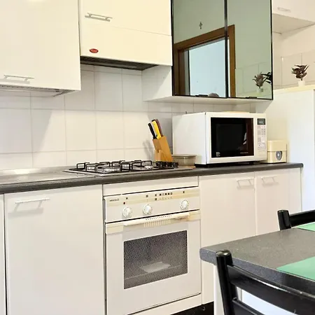 Se044 - Senigallia, Comodo Trilocale Con Portico Apartmán *