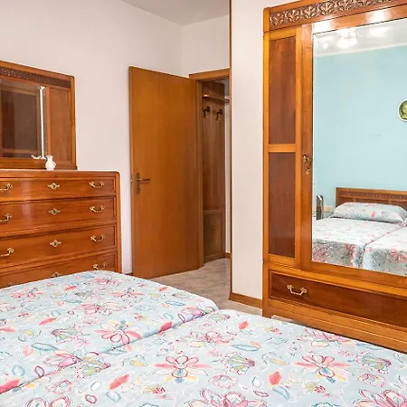 Se044 - Senigallia, Comodo Trilocale Con Portico Apartamento Senigália