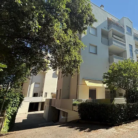 Se044 - Senigallia, Comodo Trilocale Con Portico Apartamento Senigália