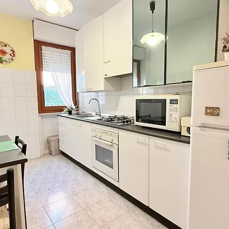 Apartamento Se044 - Senigallia, Comodo Trilocale Con Portico